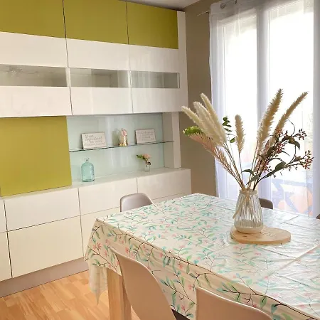 La Casa A Souhaits 70 M2 Parking 2 Bedrooms Balcony Apartmán *